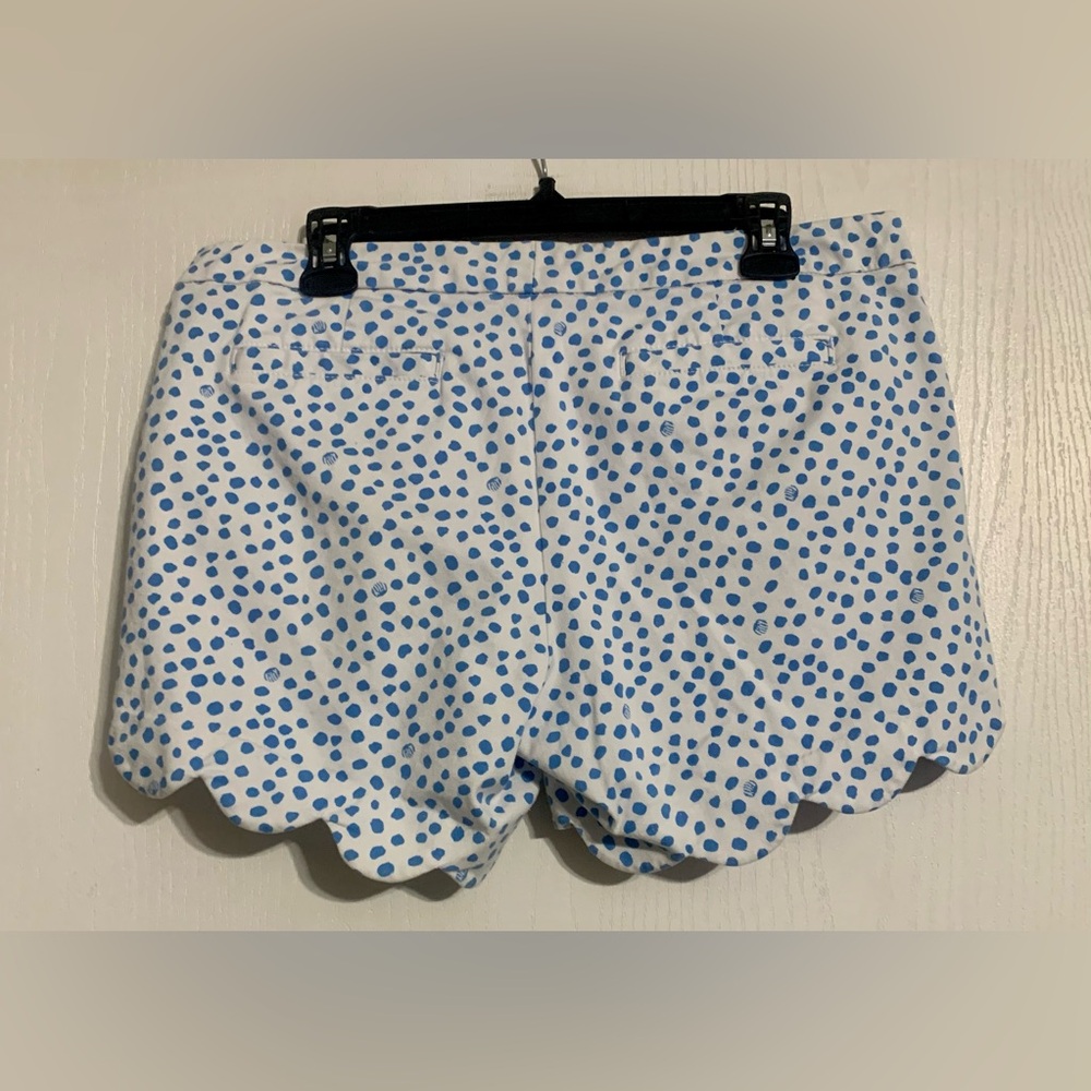 Lilly Pulitzer Buttercup Scalloped Hem Stretch Shorts Zanzibar Blue Inverse - Picture 3 of 5